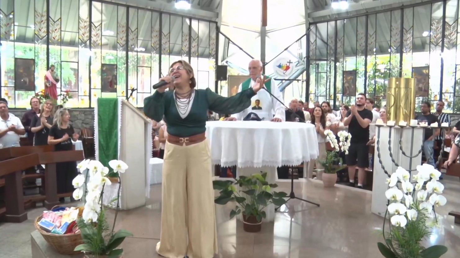 Canto “Amar como Jesus amou”