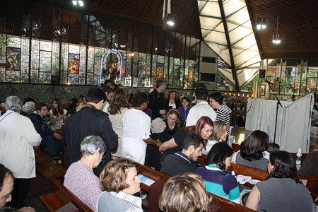 Dona Alzira voltou a participar da missa na Capela São Judas